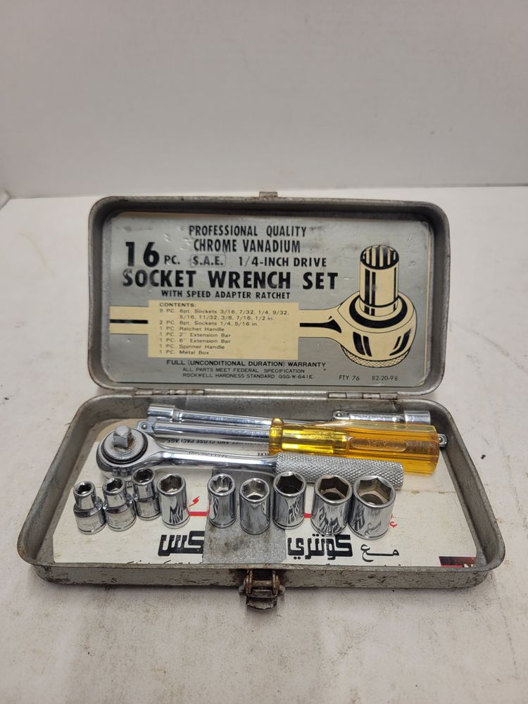Vtg 16 Pc 1/4 Inch Drive Socket Wrench Set Missing 2 Pieces
