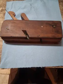A molding plane.