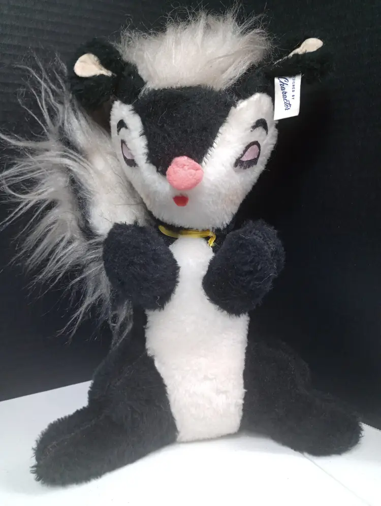 Vintage Carnival Toy Skunk Character Novelty Company made in So. Norwalk, Conn 12 in tall