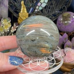 Labradorite + Deline Trading Co Stand