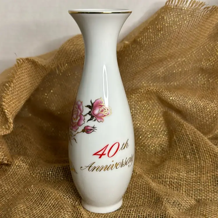 Vintage Romance Rose 40th Anniversary Vase