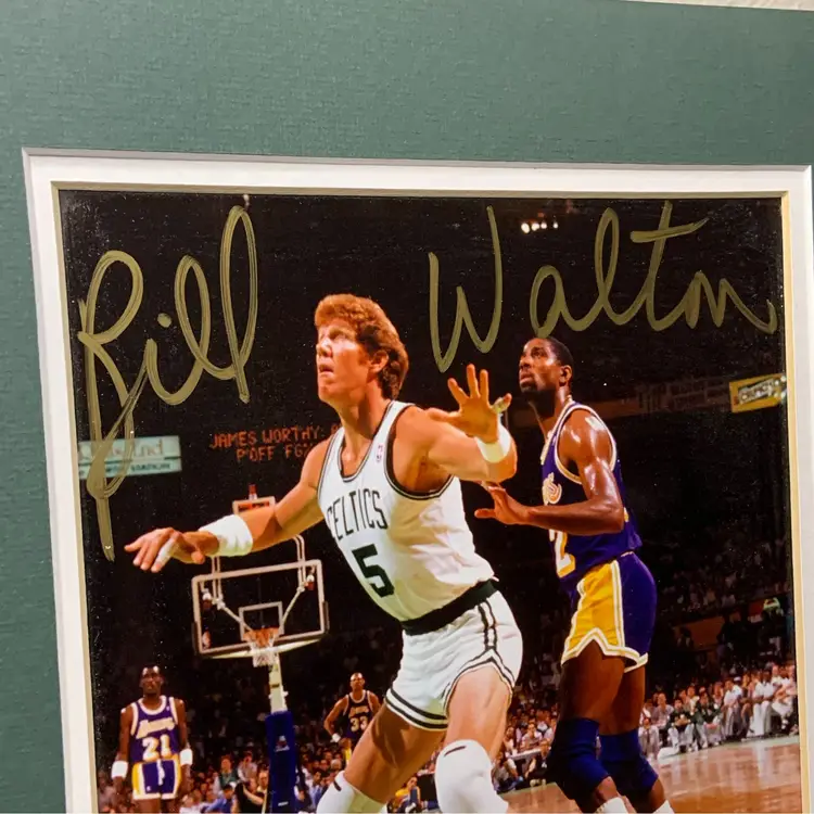 Bill Walton Certified Autograph 9 1/2” X 7 1/2” Photo