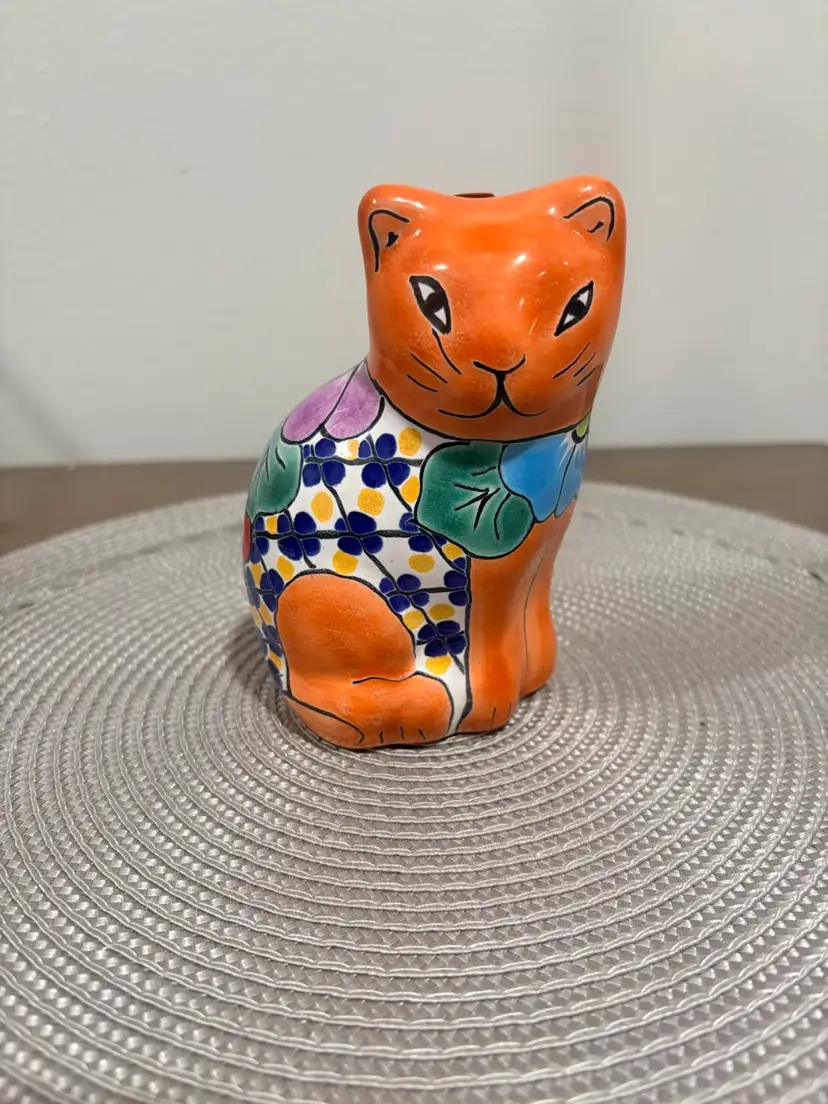 Talavera Mexican Floral Cat FolkArt Pottery Figurine Hand-Painted, 3.5"