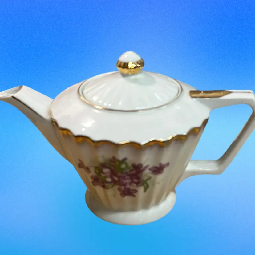 Tea Pot With Violets No Mark