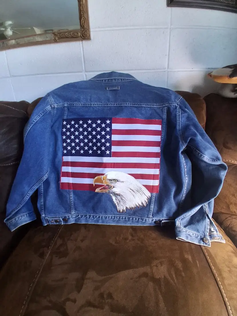 Vintage Gull Cottage Men's Handpainted American Flag & Eagle Denim Jacket LG