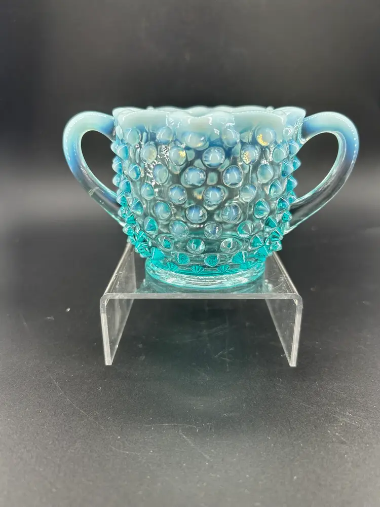 VINTAGE FENTON OPALESCENT BLUE HOBNAIL SUGAR BOWL