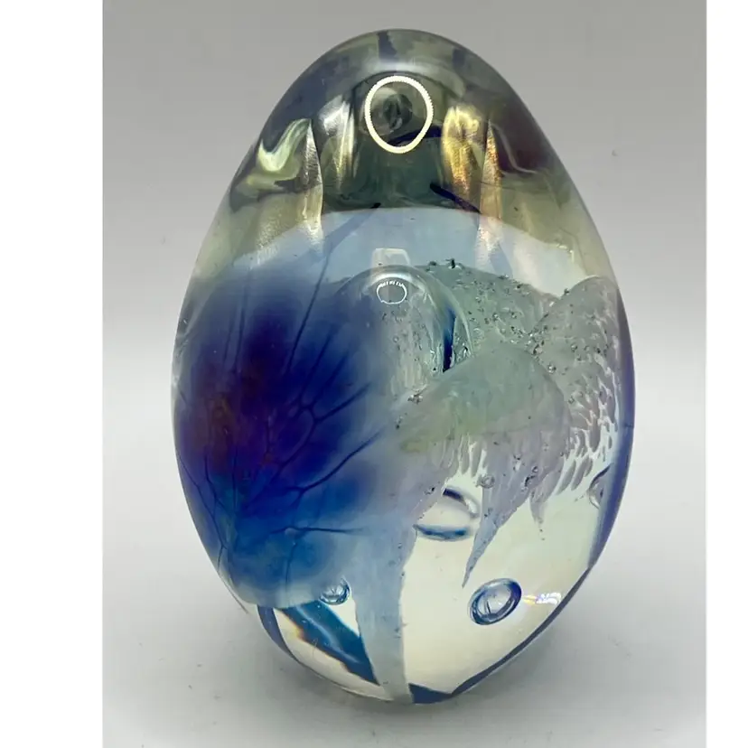 Mountain St Helen MSH Ash Vines Art Glass Egg Shaped Signed Paperweight 3 in Height