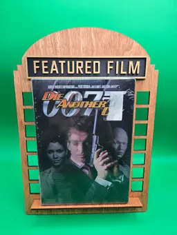 Die Another Day (DVD, 2003, 2-Disc, Widescreen Special Edition)Lenticular Cover