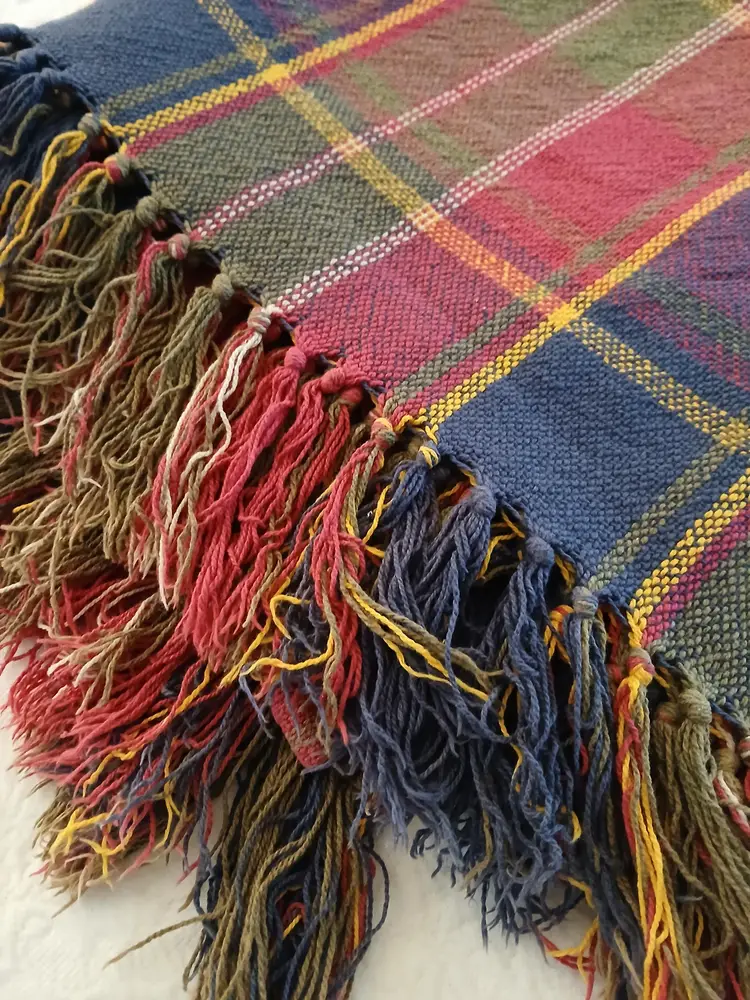 BY RALPH LAUREN 1990'S VINTAGE ,RETRO, TARTAN PLAID FRINGE, THROW, EQUESTRIAN FEEL, MEDIUM TO LIGHTWEIGHT WOVEN COTTON.. NICE CONDITION $159.99