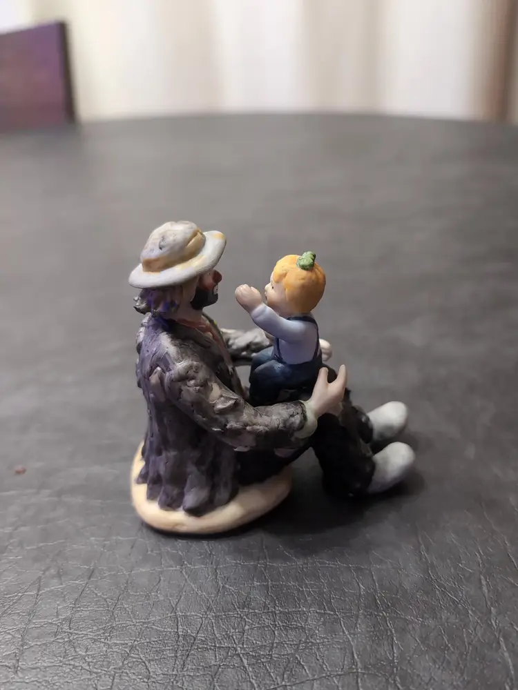 Flambro Emmett Kelly Jr Emmett Fan Limited Edition Collectible Clown Figurine