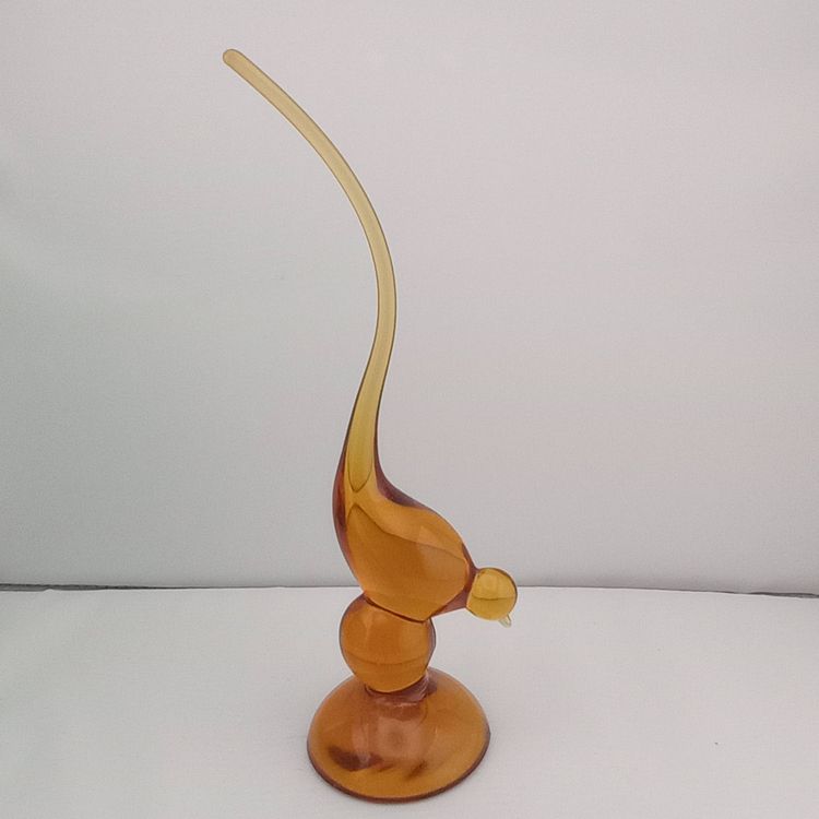 Viking Epic amber long-tailed bird