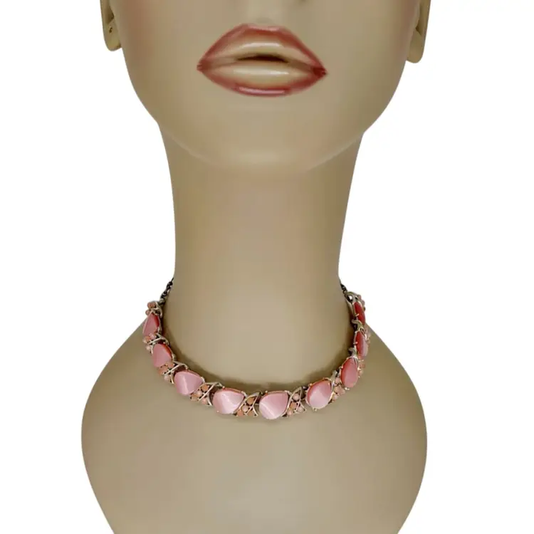 Vintage 1950s Pink Moonglow Thermoset Choker Necklace 14in Silver Tone Hook