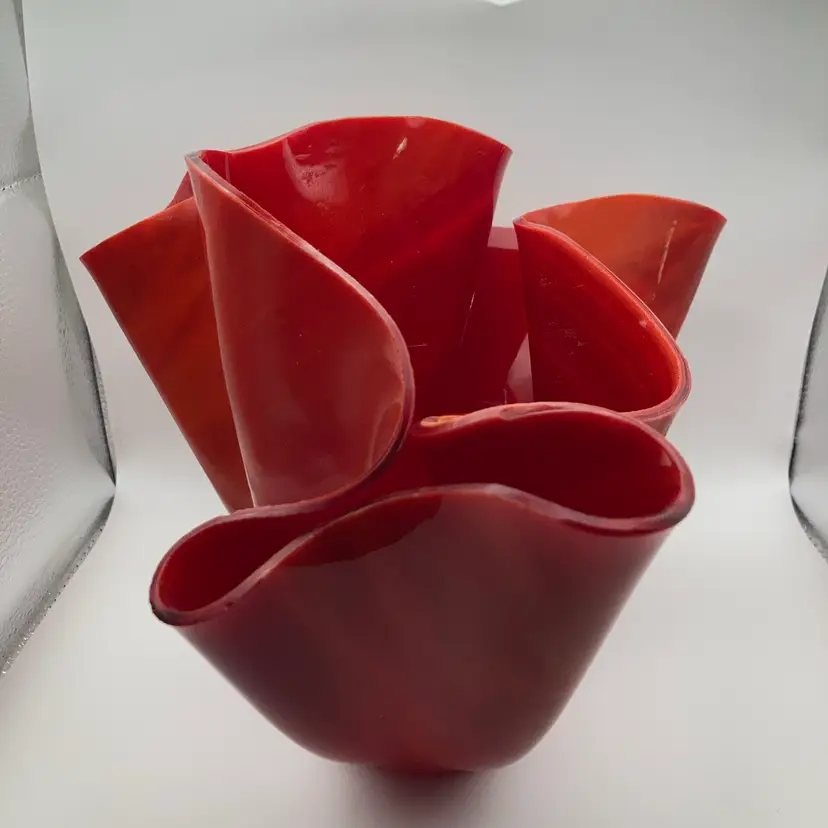 Vintage Red Swirl Handkerchief Vase!  6 3/4” Tall 8 1/2” Wide! READ!