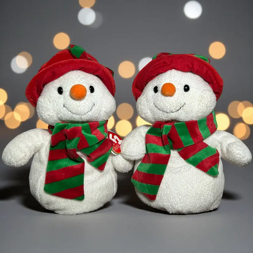 Lot of 2 TY PLUFFIES COLLECTION MS SNOW Winter Holiday 2006 1 is new with tags. 1 is used without tags.
