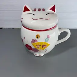 Maneki-Neko Japanese Kitty Cat Ceramic Cup With Lid Coffee Tea Mug