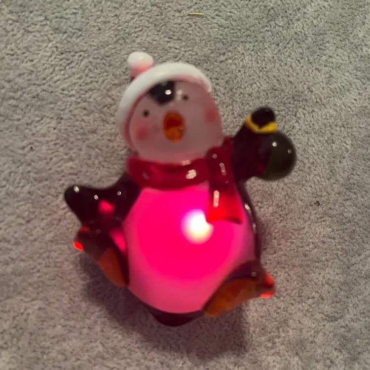 Vintage Midwest Cannon Falls Light Up Color Changing Penguin Pin/brooch