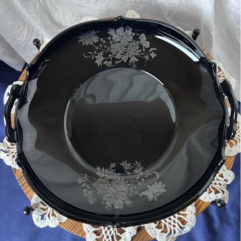 Vintage LE Smith Black Amethyst Mt Pleasant Handled Dish From 1925-34 Silver Overlay