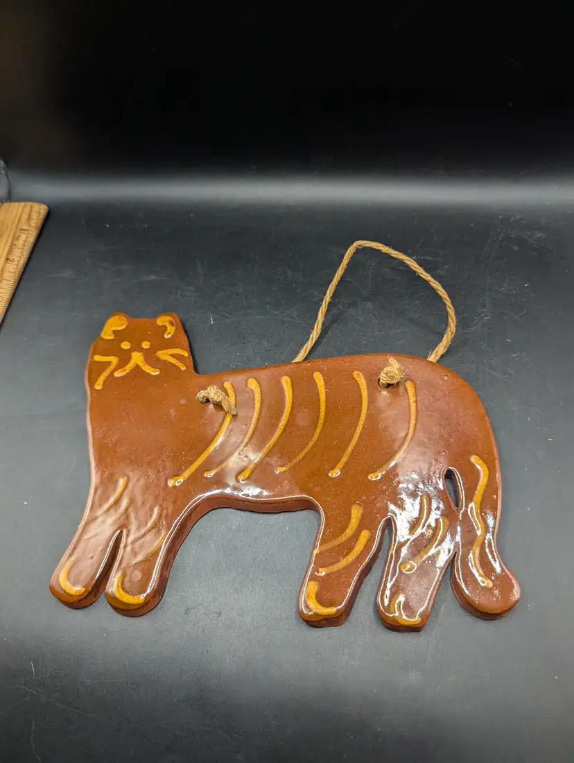 Vintage Foltz Pottery Redware Wall Hanging Large Cat 8".