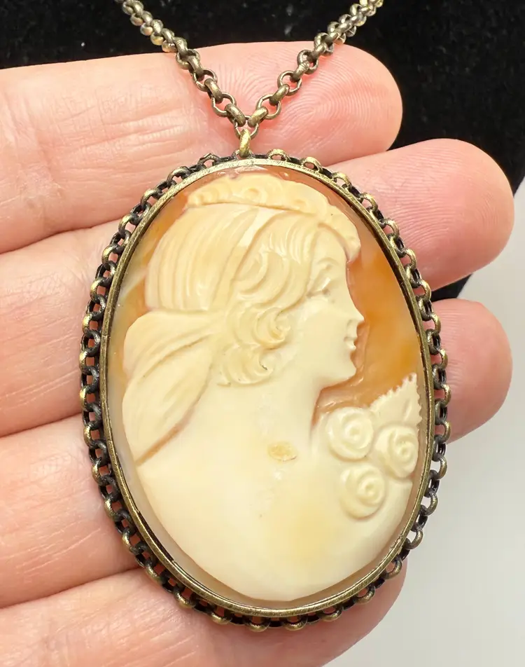 Vintage Hand Carved Gibson Girl Cameo Necklace Brass Updo Roses Chain Link Bezel