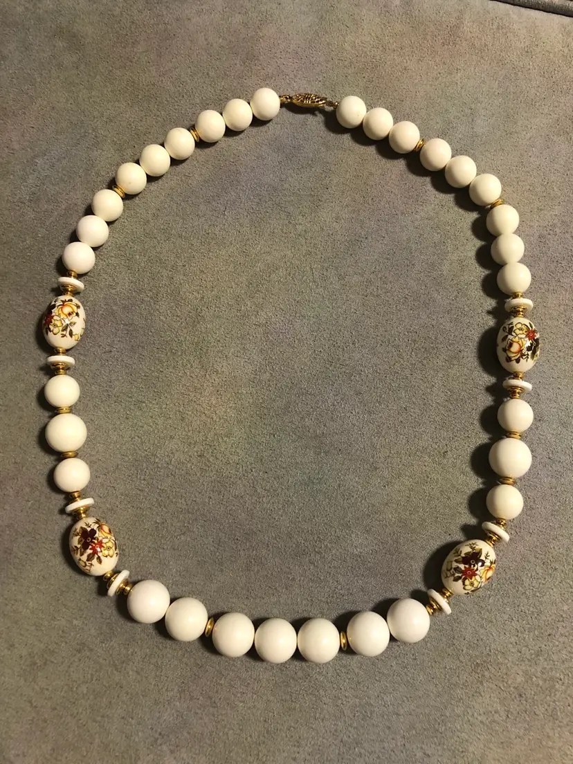 Vintage Large Statement White Floral Beaded Necklace