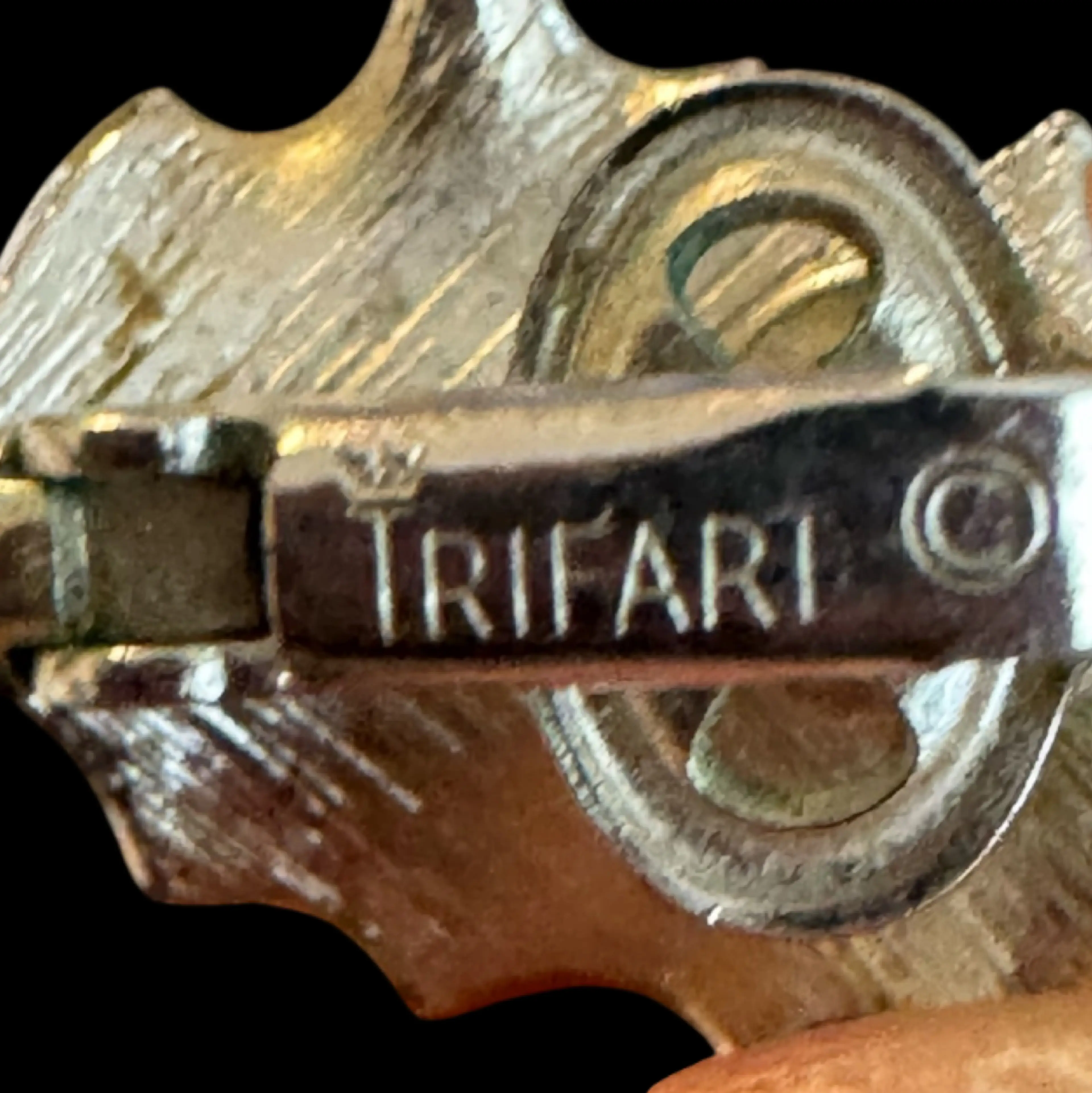 Image 4 of 4