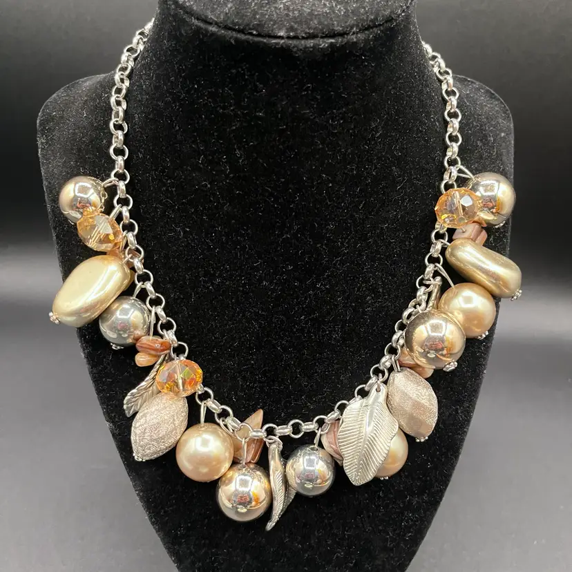 #22 Silver Tone Metal & Marigold Iridescent Faceted Glass Chunky Victoria Secret Necklace 20”