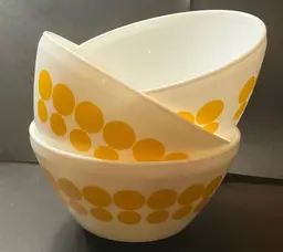 New Vintage Charm Inspried by Pyrex Yellow Dots Mixing Bowls Set of 3