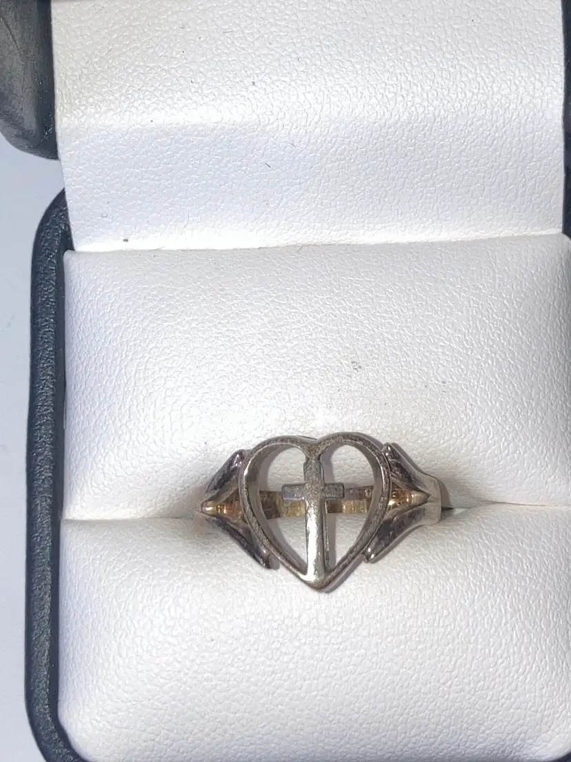 Vintage Sterling Silver James Avery  Ring! Eternal Love Heart Cross! Size 7 3/4! Stamped and Acid Tested!