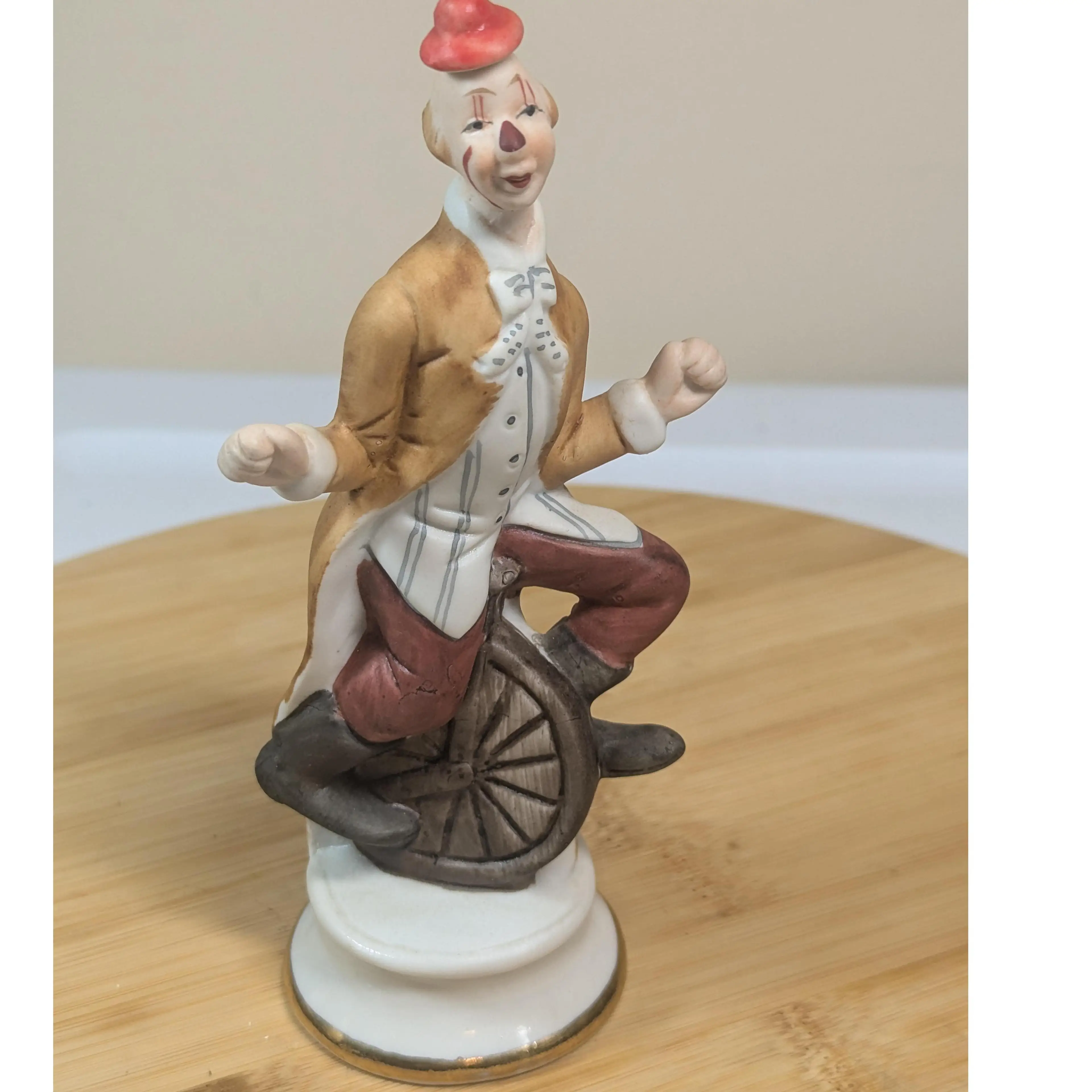 Image 4 of 4