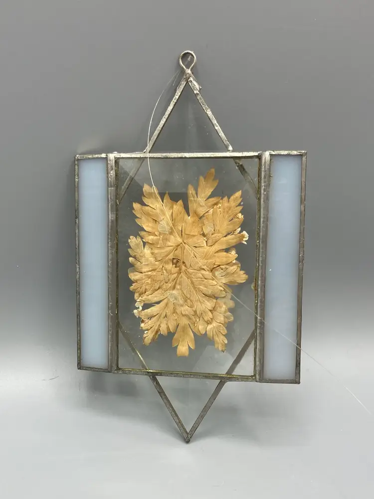 Dried Flower Grayish-Blue Stained Glass Sun Catcher