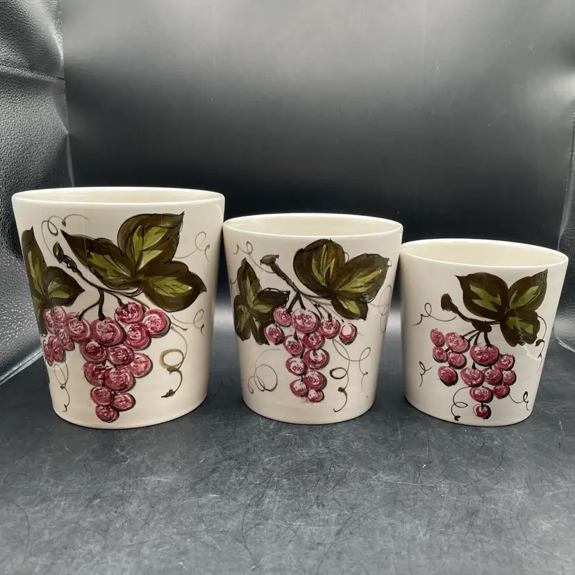 VTG Mancioli Italy Set Of 3 Planters/Vases With Grape Patterns
