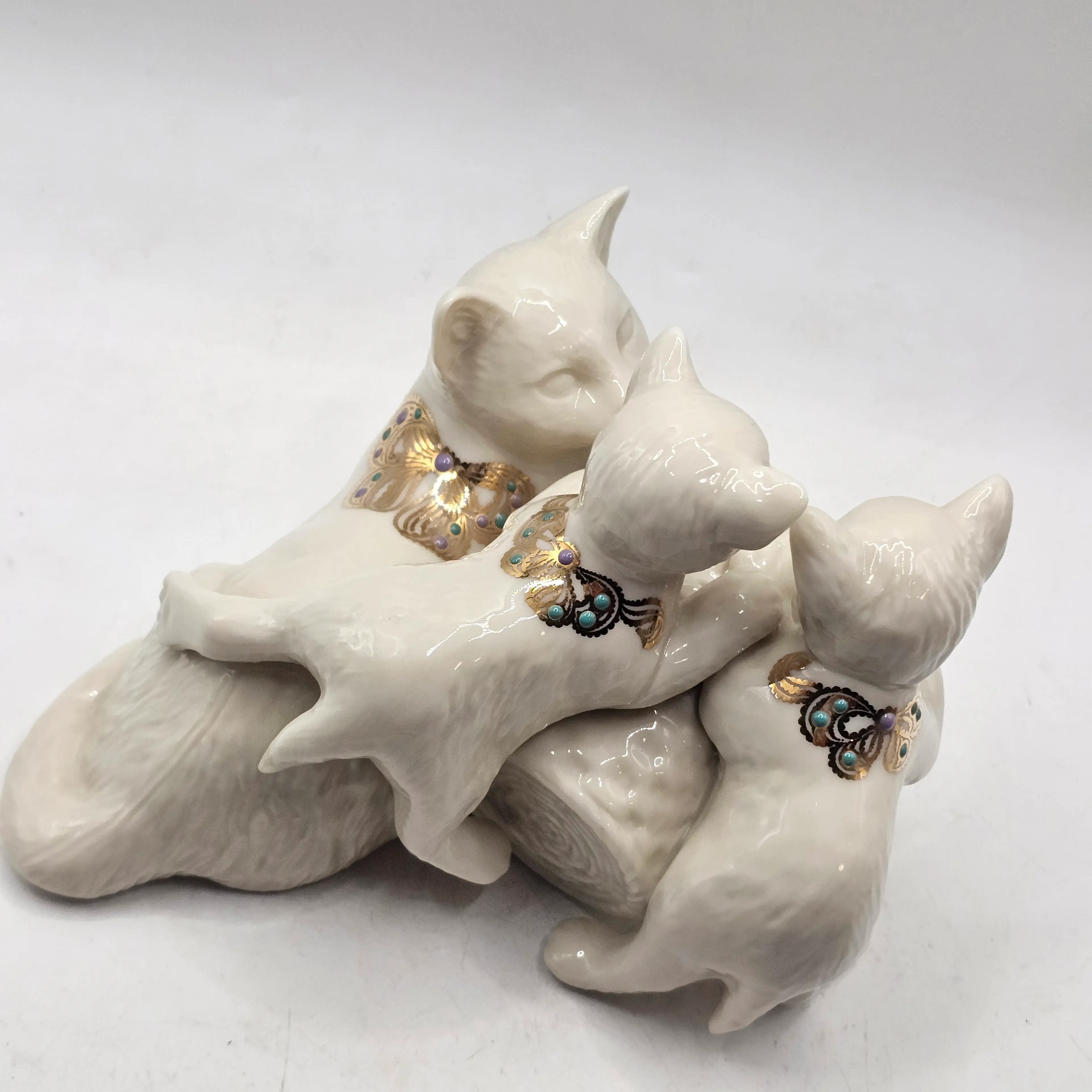 Image 4 of 8