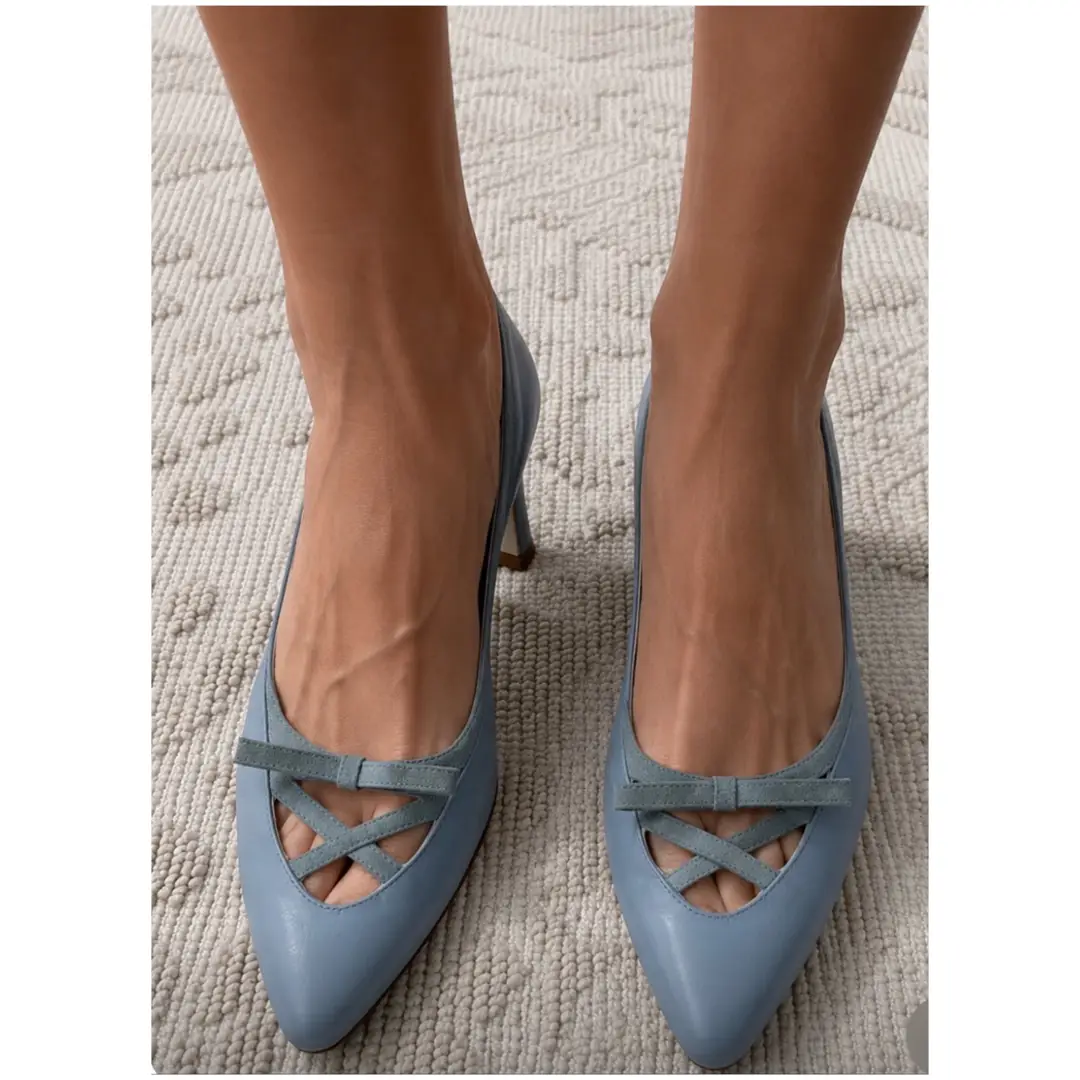CHINESE LAUNDRY Women's Heels