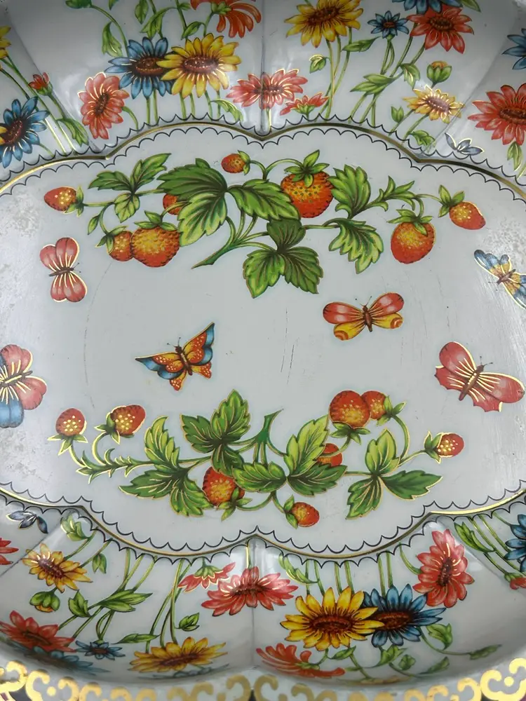 Vintage Daher Decorated Ware England, butterflies and strawberries tin metal bowl