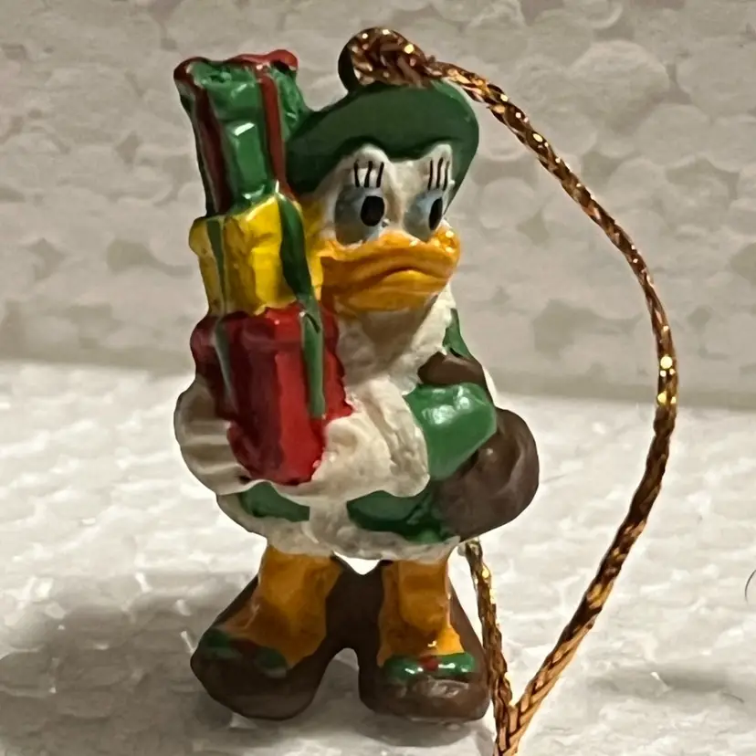 Hallmark Miniature Ornament As Pictured