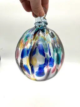 BIN - Jangles Scotland Hand Blown Art Glass Holiday Ornament /Bud vase / Essential Oil Vessel…. 6.25” Tall