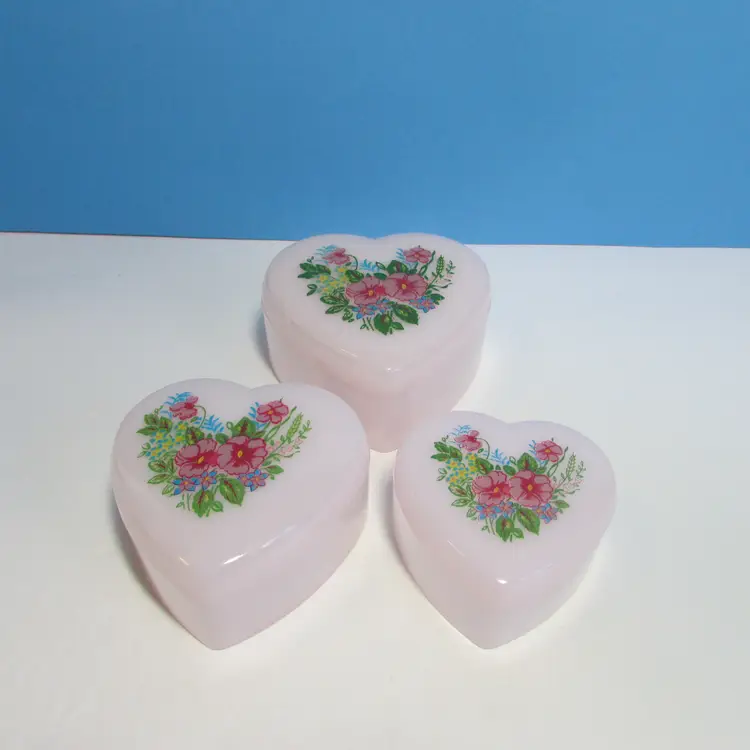 vintage light pink plastic heart nesting trinket boxes floral decor set of 3