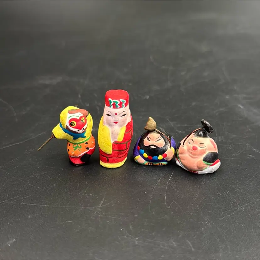 A Set Of 4 Vintage Clay Chinese Asian Miniature Figurines Hand Painted
