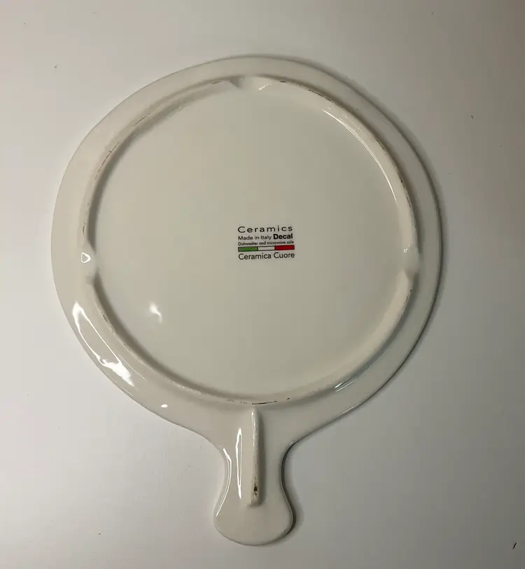 Ceramica Cuore Decal Ricco Deruta Trivet with Handle Crafted in Italy, 8 3/8” round with handle