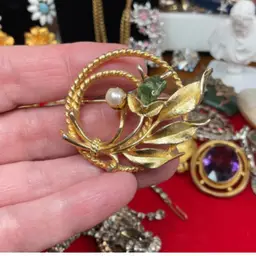 SC Brooch