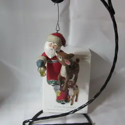 2010 Hallmark Keepsake Christmas Ornament "A Visit from Santa"