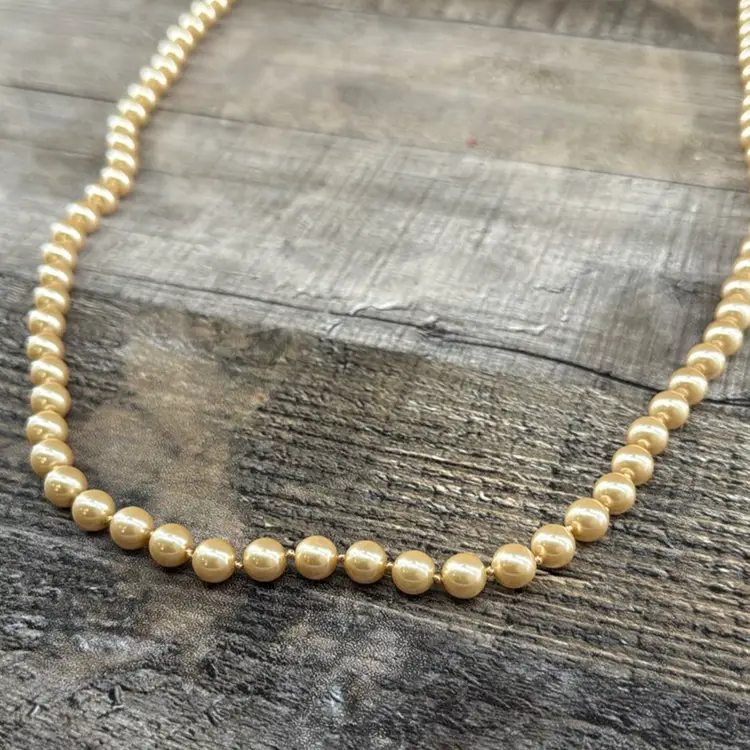 Vintage Faux Pearl Necklace Costume Classic