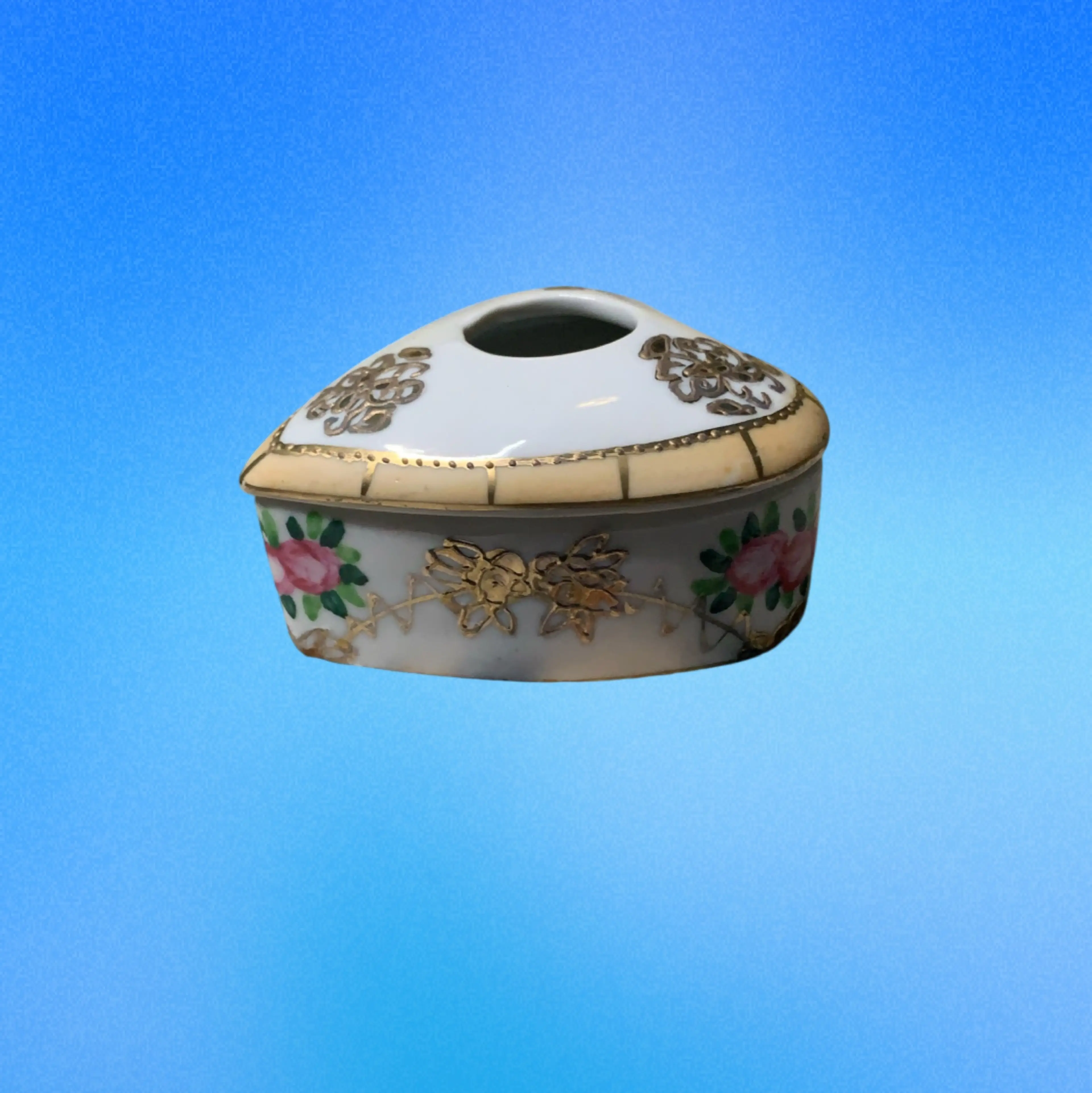 Image 2 of 6