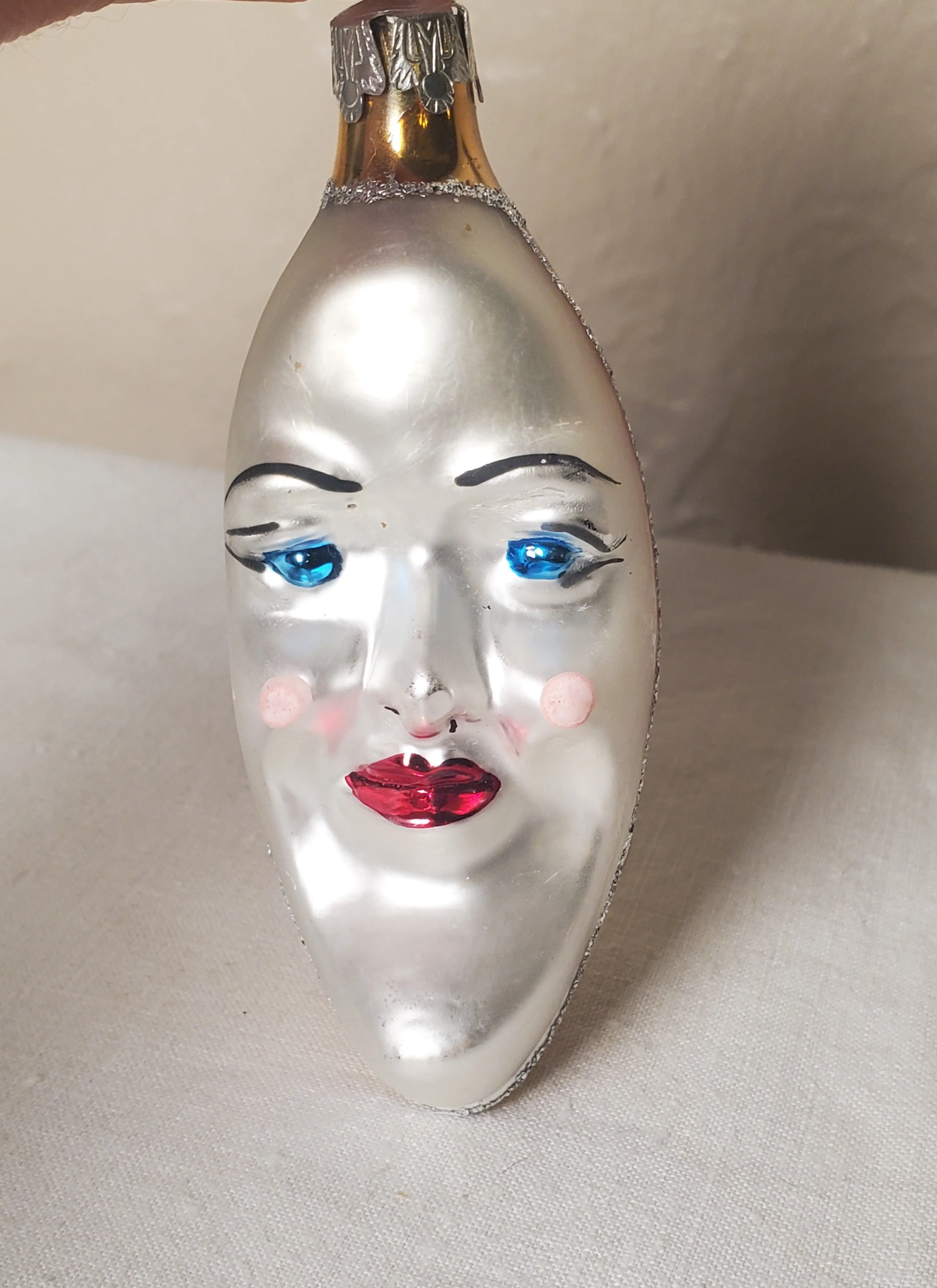 Image 2 of 8