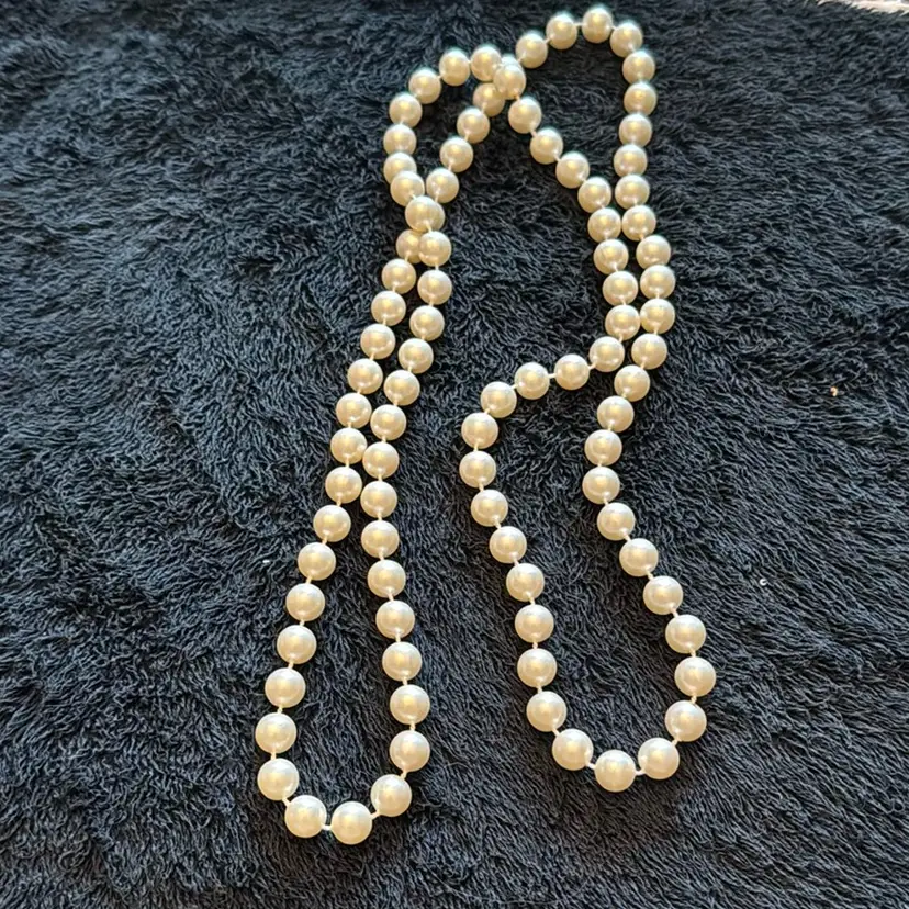 Single Long Strand Of Faux Pearls Necklace