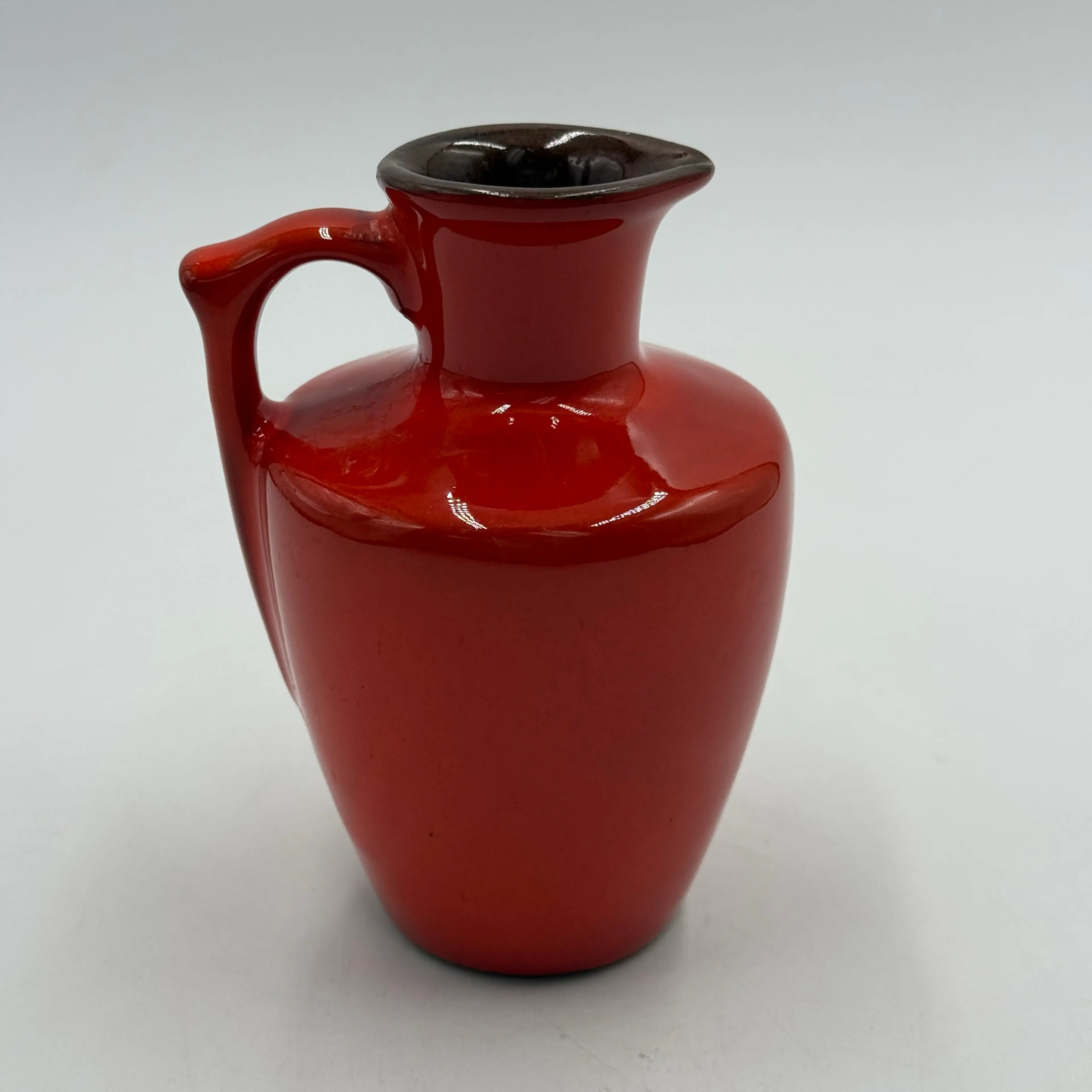 Image 2 of 10