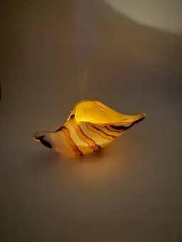 Ocean Beach Conch Shell Vase Candle Holder Paperweight Hand Blown Art Glass 5X9”