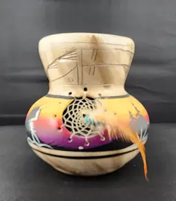 Navajo Dream Catcher End of Trail Vase Signed by Pauline Blackhorse