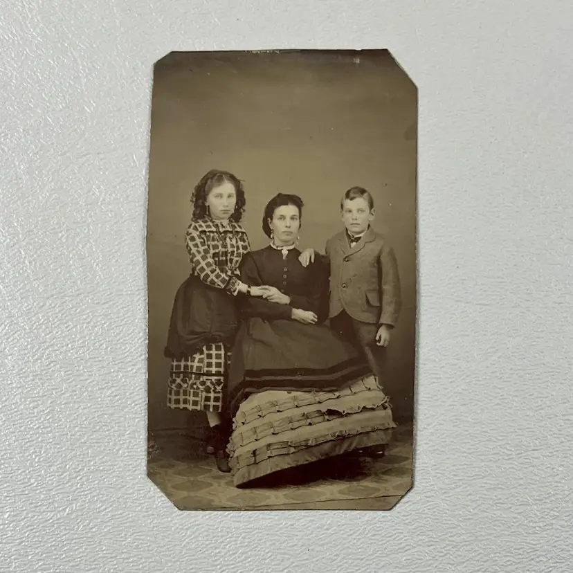 Antique Photo Portrait Tintype Tin Type Mother Children Boy Girl Well Dressed Victorian Era