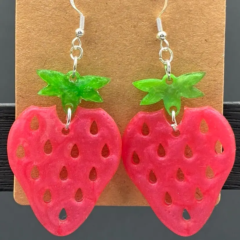 Pink 2 Piece Articulated Strawberry Earrings W/ Seed Cutouts🍓 Made By Me